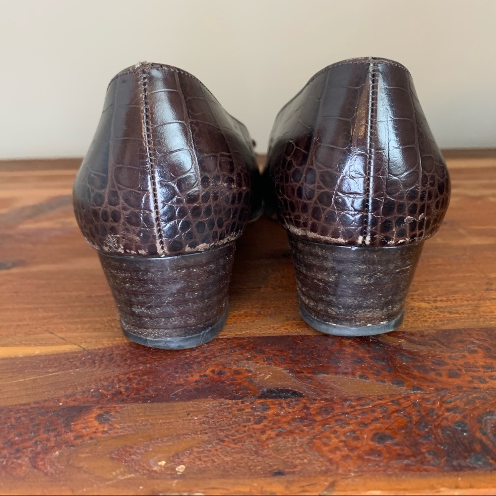 Salvatore Ferragamo Brown Croc Vara Bow Pumps - Picture 8 of 9